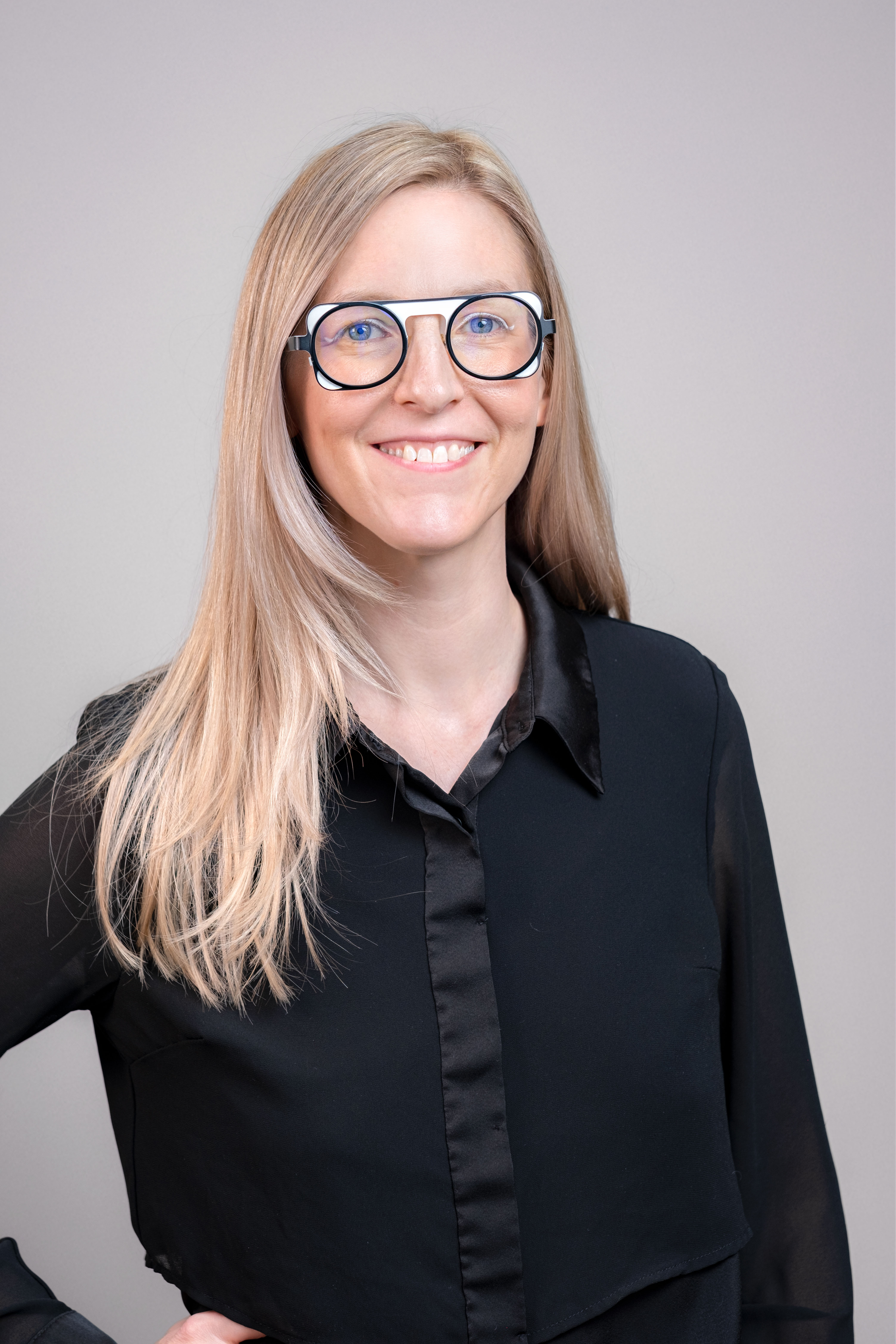 Hannah Rebekah headshot